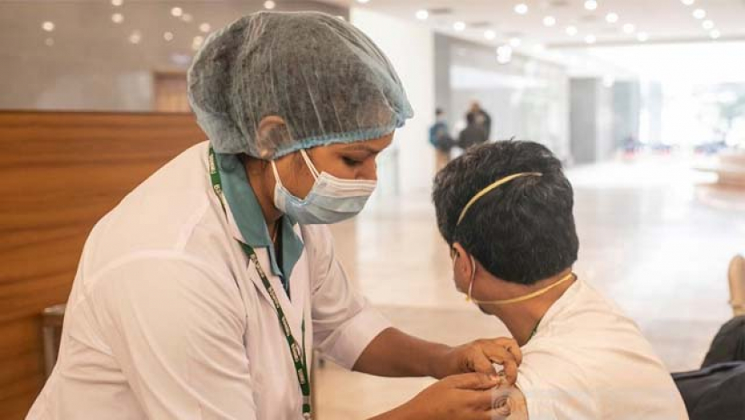 করোনা টিকা