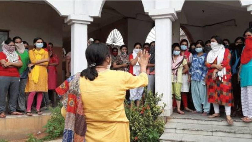 বিক্ষোভ প্রদর্শন