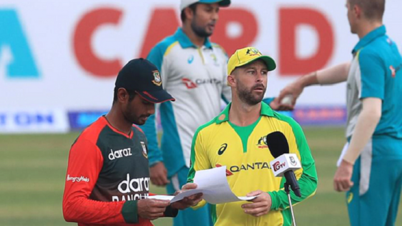 টস জিতে ব্যাটিংয়ে অস্ট্রেলিয়া