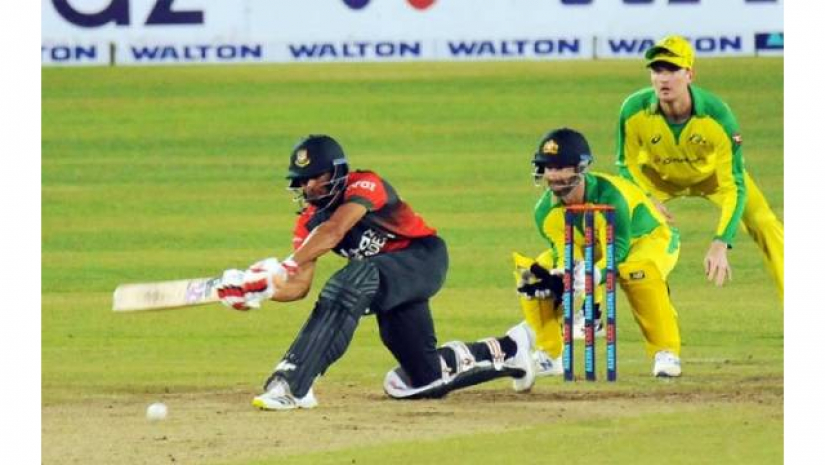 এলিসের হ্যাটট্রিকে বাংলাদেশ থামল ১২৭ রানে