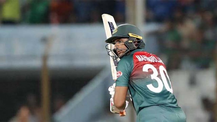 ৪ উইকেট হারিয়ে ধুকছে বাংলাদেশ