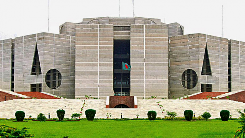 মুক্তিযোদ্ধাদের গার্ড অব অনারে নারী কর্মকর্তাদের বাদ রাখার প্রস্তাব প্রত্যাহার