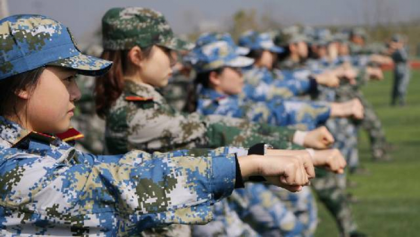শিক্ষার্থীদের সামরিক প্রশিক্ষণ নিতে বাধ্য করছে চীন