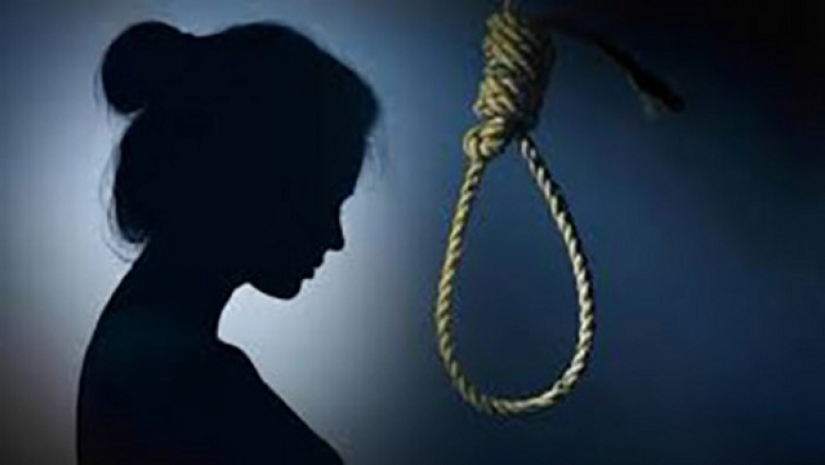 অ্যাসাইনমেন্টের জন্য স্মার্টফোন না পেয়ে কলেজছাত্রীর আত্মহত্যা