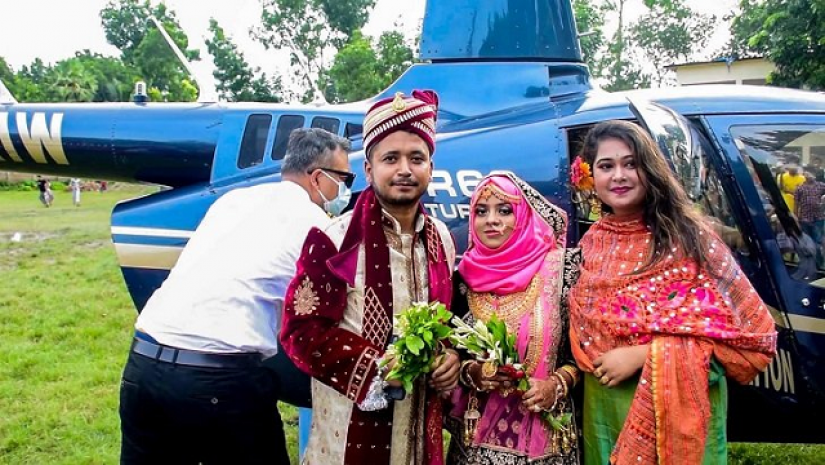 হেলিকপ্টারে নববধূকে নিয়ে গ্রামের বাড়িতে ঢাবি ছাত্রলীগ নেতা