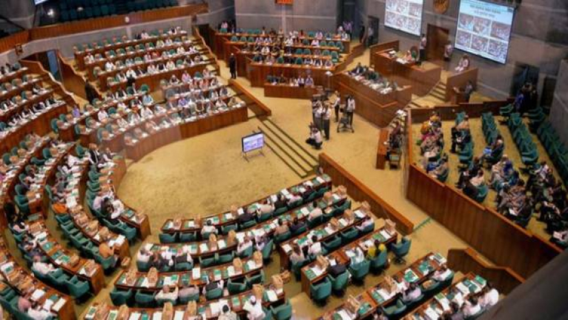 সংসদে চাকরিজীবী ছেলে-মেয়ের মধ্যে বিয়ে বন্ধের দাবি