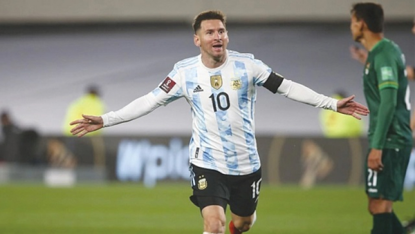 বিশ্বকাপ বাছাইয়ে বলিভিয়ার বিপক্ষে মেসির জাদুকরী হ্যাটট্রিক (ভিডিও)