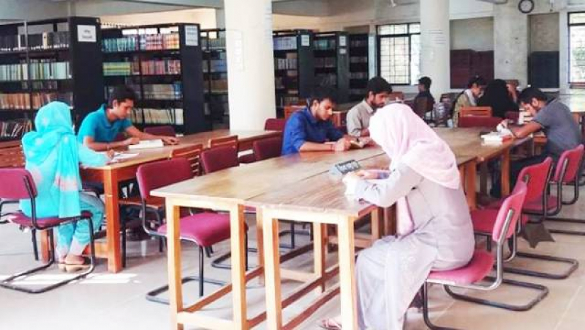 কেন্দ্রীয় গ্রন্থাগার খুলে দিয়েছে নজরুল বিশ্ববিদ্যালয়