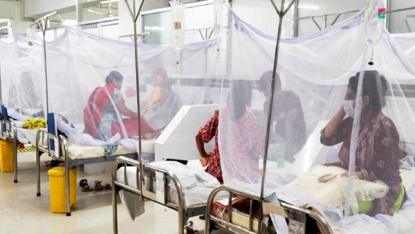 চলতি মাসে ডেঙ্গুতে মৃত্যু ছাড়ালো ৭ হাজার