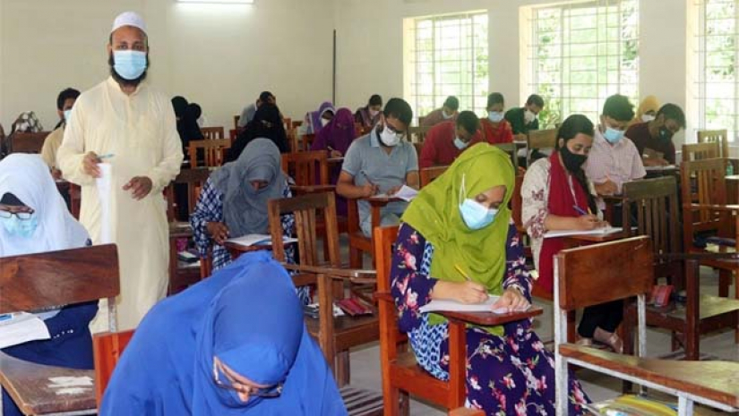 বাংলাদেশ কৃষি বিশ্ববিদ্যালয় সশরীরে স্নাতক শ্রেণির পরীক্ষা