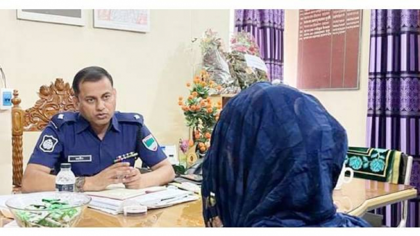 বিয়ে রুখতে থানায় হাজির স্কুলছাত্রী