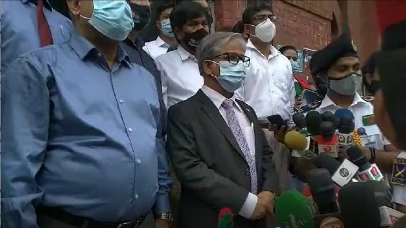 প্রশ্নফাঁসের গুজব রটনাকারীদের বিরুদ্ধে ব্যবস্থা নেওয়া হচ্ছে: উপাচার্য