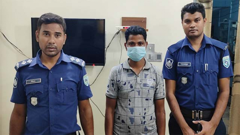 ছাগল চুরির অভিযোগে দুই শিক্ষার্থীকে গাছে বেঁধে নির্যাতন