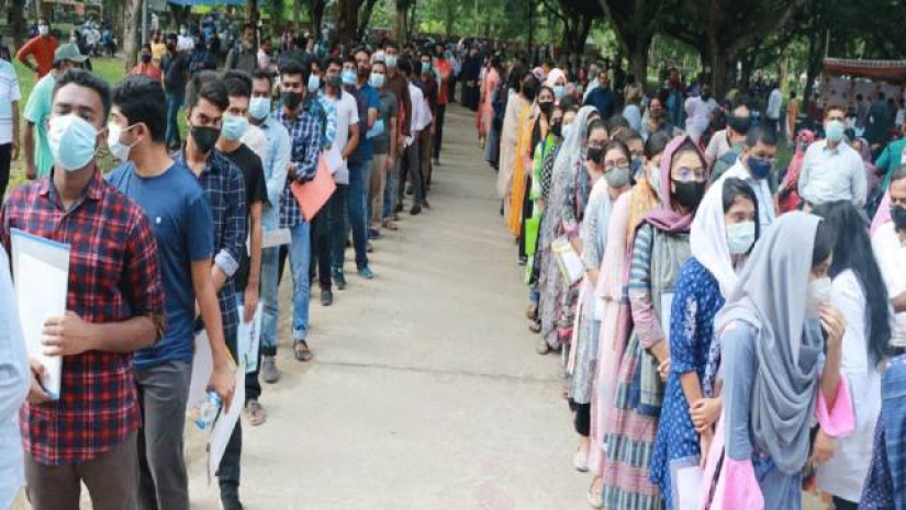 রাবির প্রথম দিনের ভর্তি পরীক্ষায় অনুপস্থিত ২৪ শতাংশ শিক্ষার্থী