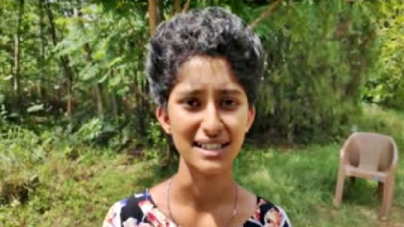 মেধাবী ছাত্রী গ্রীসমা