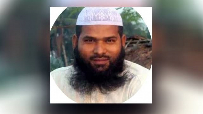 স্ত্রীর অনুমতি নিয়ে দশম শ্রেণির শিক্ষার্থীকে বিয়ে করলেন শিক্ষক!