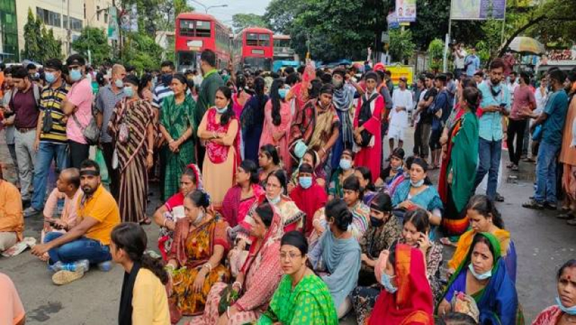 দাবি আদায় না হওয়া পর্যন্ত শাহবাগ না ছাড়ার ঘোষণা