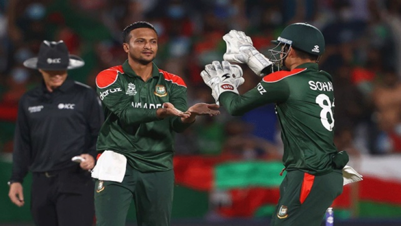 বিশ্বকাপে টিকে রইল বাংলাদেশ