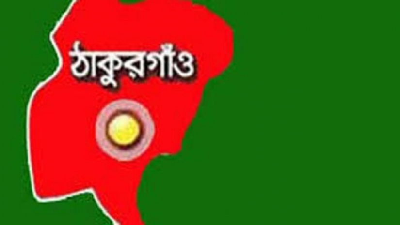 সরকারি চাকরি করেও তিনি ক্ষমতাসীন দলের নেতা
