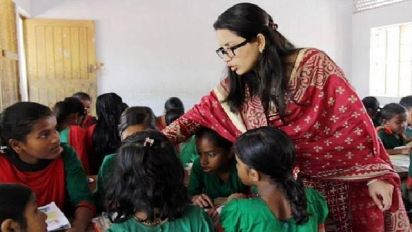 প্রাথমিক শিক্ষকদের কর্মবিরতির ডাক