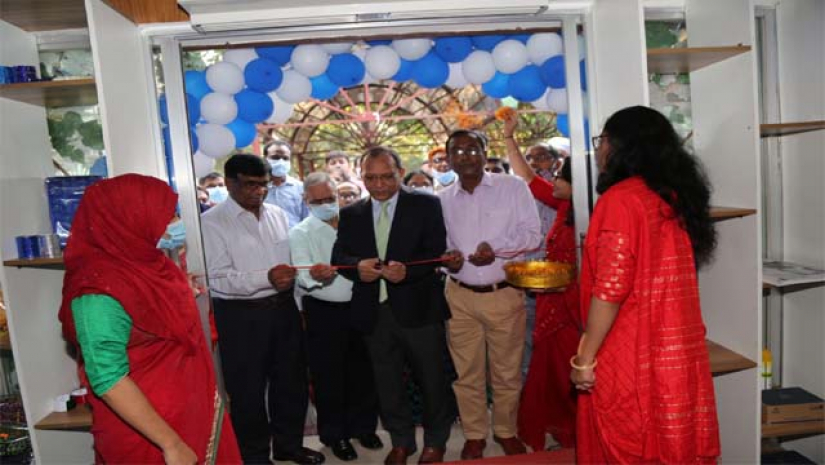 রাবিতে স্যুভেনির শপের উদ্বোধন