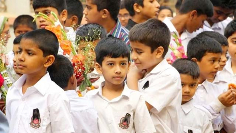 স্কুলে লটারির মাধ্যমে ভর্তি