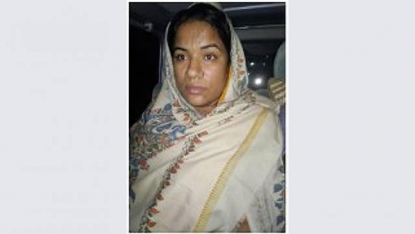 আইজিপির স্ত্রী পরিচয়ে কনস্টেবল নিয়োগে তদবির, নারী গ্রেফতার