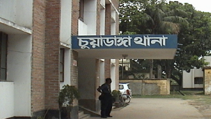 সহপাঠীকে বিয়ে করতে চেয়ে স্কুলছাত্রীর বিষপান