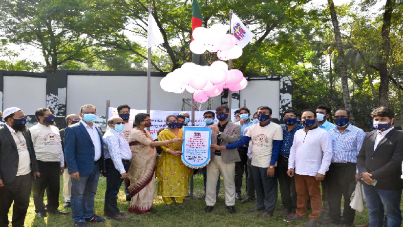 খুবিতে স্নাতক গণিত অলিম্পিয়াডের উদ্বোধন করছেন অতিথিরা