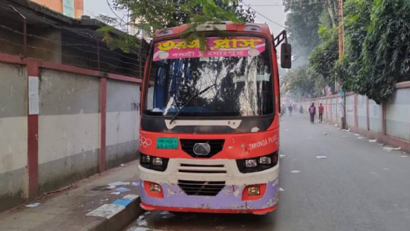 তরঙ্গ প্লাস পরিবহনের বাস