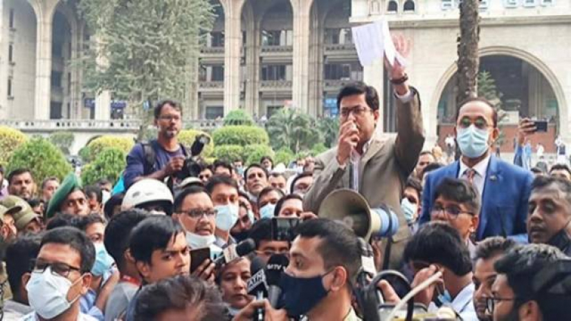 দোষীদের ফাঁসি চান মেয়র