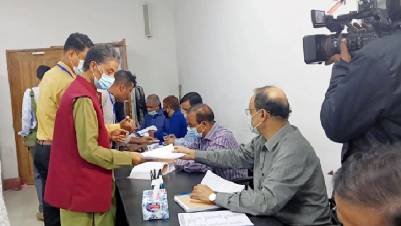 ডিআরইউ নির্বাচনে ভোটগ্রহণ চলছে 