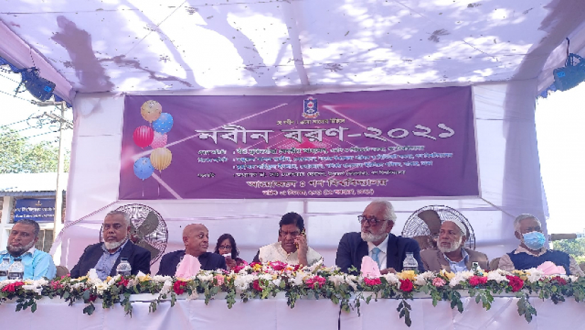 গণ বিশ্ববিদ্যালয়ের শিক্ষার্থীদের নবীনবরণ অনুষ্ঠিত হয়েছে