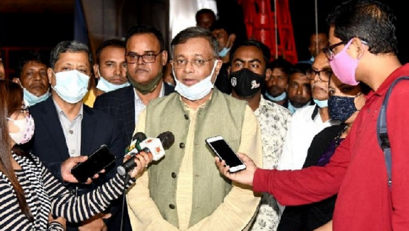 এফডিসিতে তথ্য ও সম্প্রচারমন্ত্রী ড. হাছান মাহমুদ