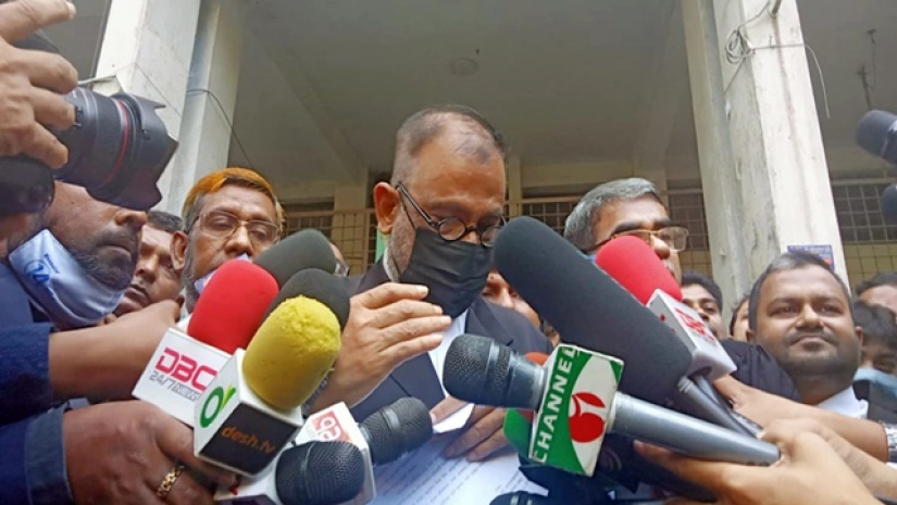 রাষ্ট্রপক্ষের আইনজীবী মোশারফ হোসেন কাজল