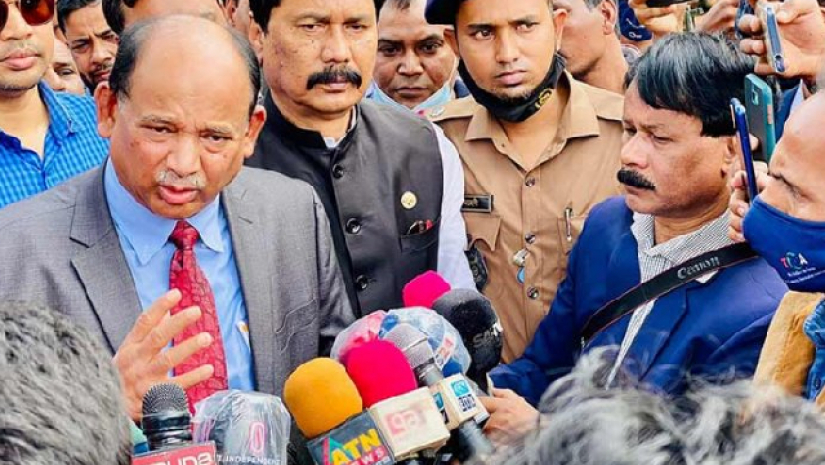 দুর্ঘটনাস্থল পরিদর্শনে রেলমন্ত্রী
