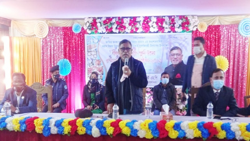 অনুষ্ঠানে বক্তব্য রাখছেন স্বাস্থ্যমন্ত্রী