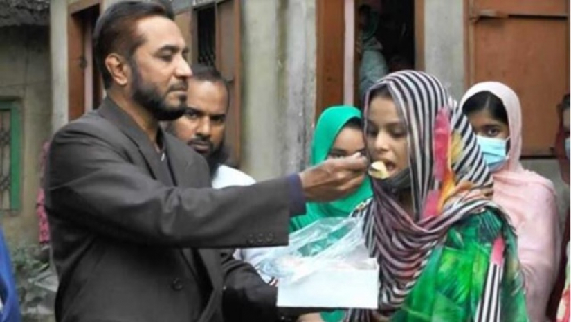 সিনথিয়া পেল ৪.৯৪