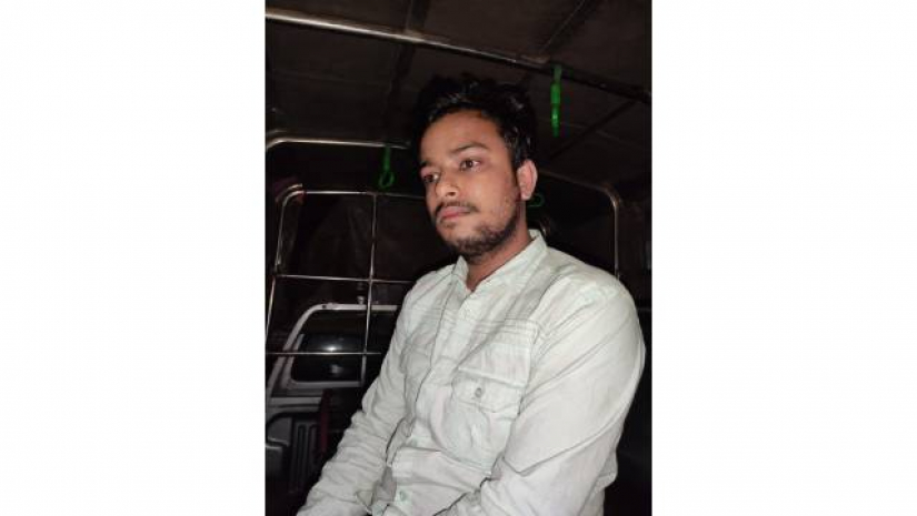আটক হওয়া ওই ব্যক্তির নাম সোহেল রানা