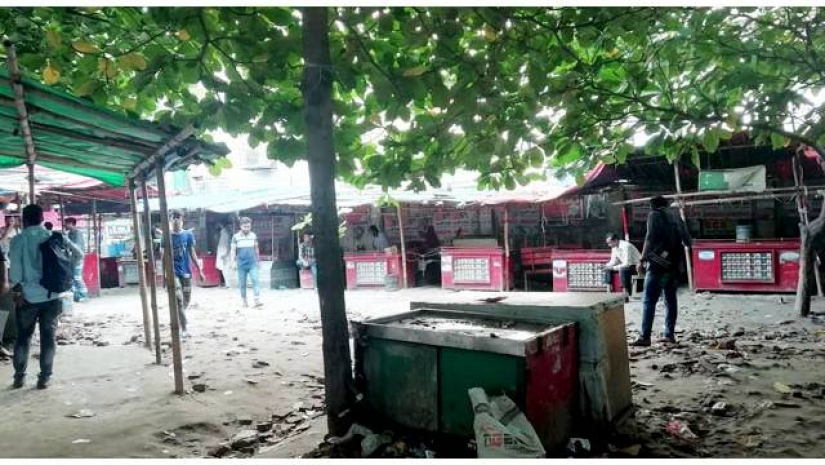 টিএসসির সব দোকান বন্ধ করে দিয়েছে জবি ছাত্রলীগ