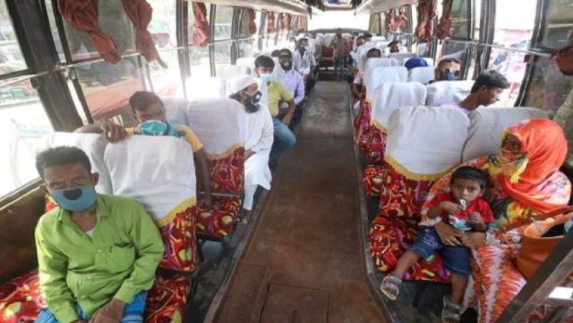 গণপরিবহন চলবে অর্ধেক যাত্রী নিয়ে