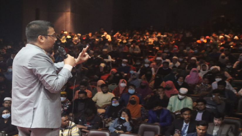 সফল হতে হলে বড় স্বপ্ন দেখা শিখতে হবে