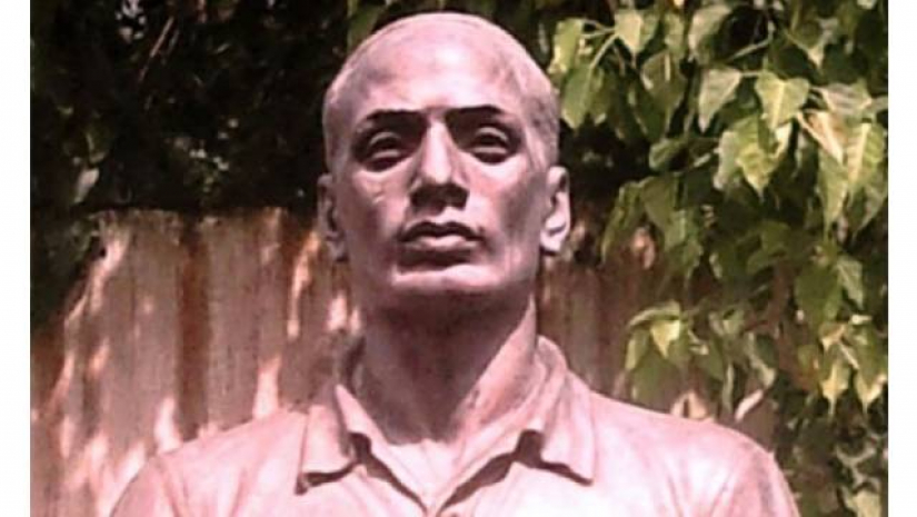 মাস্টারদা সূর্য সেনের ভাস্কর্য