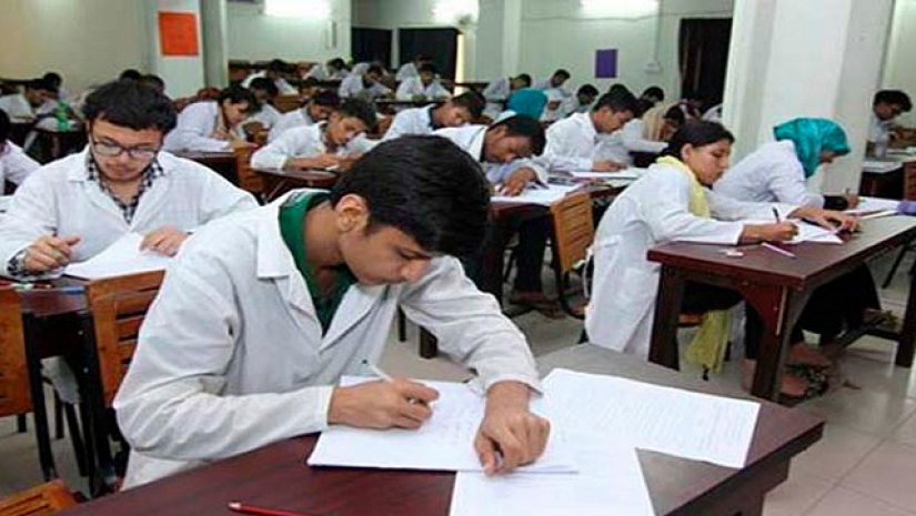 মেডিকেল ভর্তি পরীক্ষার্থী
