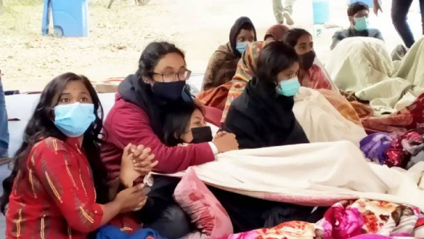 আমরণ অনশনে শাবিপ্রবি শিক্ষার্থীরা