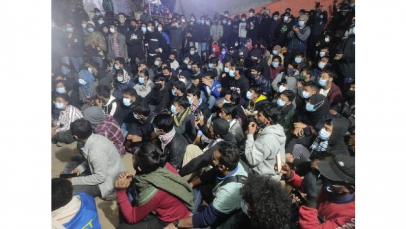 আন্দোলনরত শিক্ষার্থীদের অবস্থান