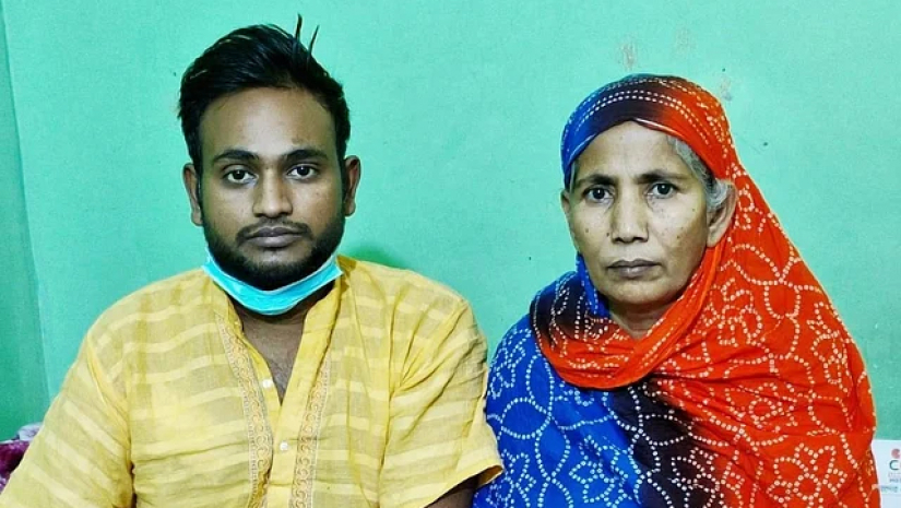 মা-ছেলে