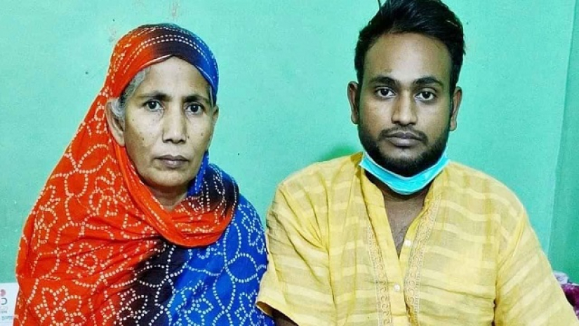 জাহিদ ও তার মা