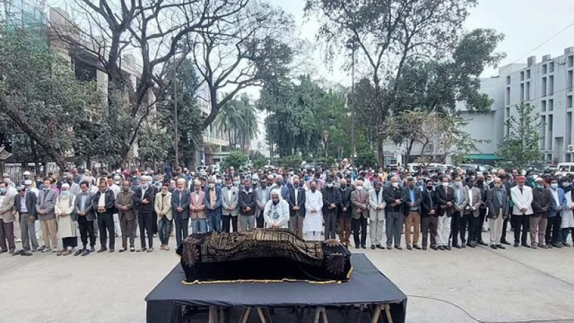 পীর হাবিবুর রহমানের প্রথম জানাজা সম্পন্ন