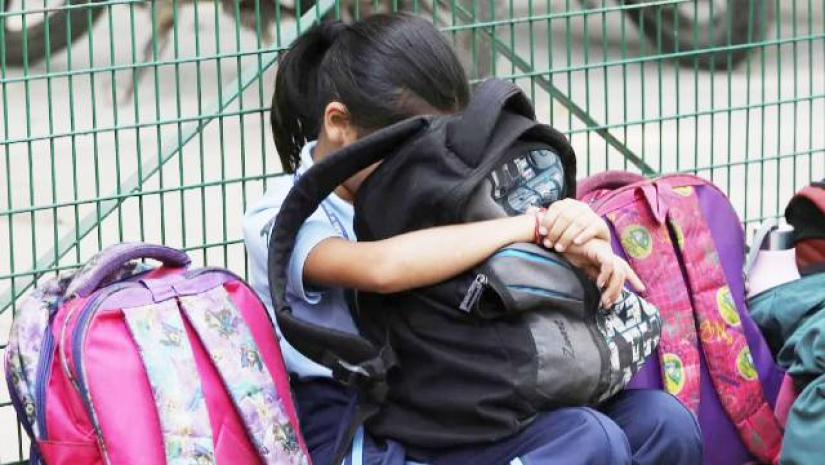 শিক্ষার্থীদের জীবন থমকে আছে, টিকা দিয়ে স্কুল খুলে দেয়ার আহ্বান